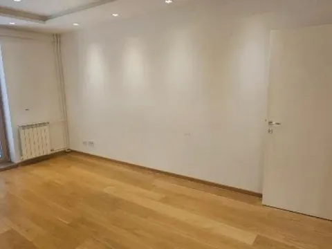 Prodaja, poslovni prostor, 148m², Vračar Hram, Vračar Sve Podlokacije - image 7