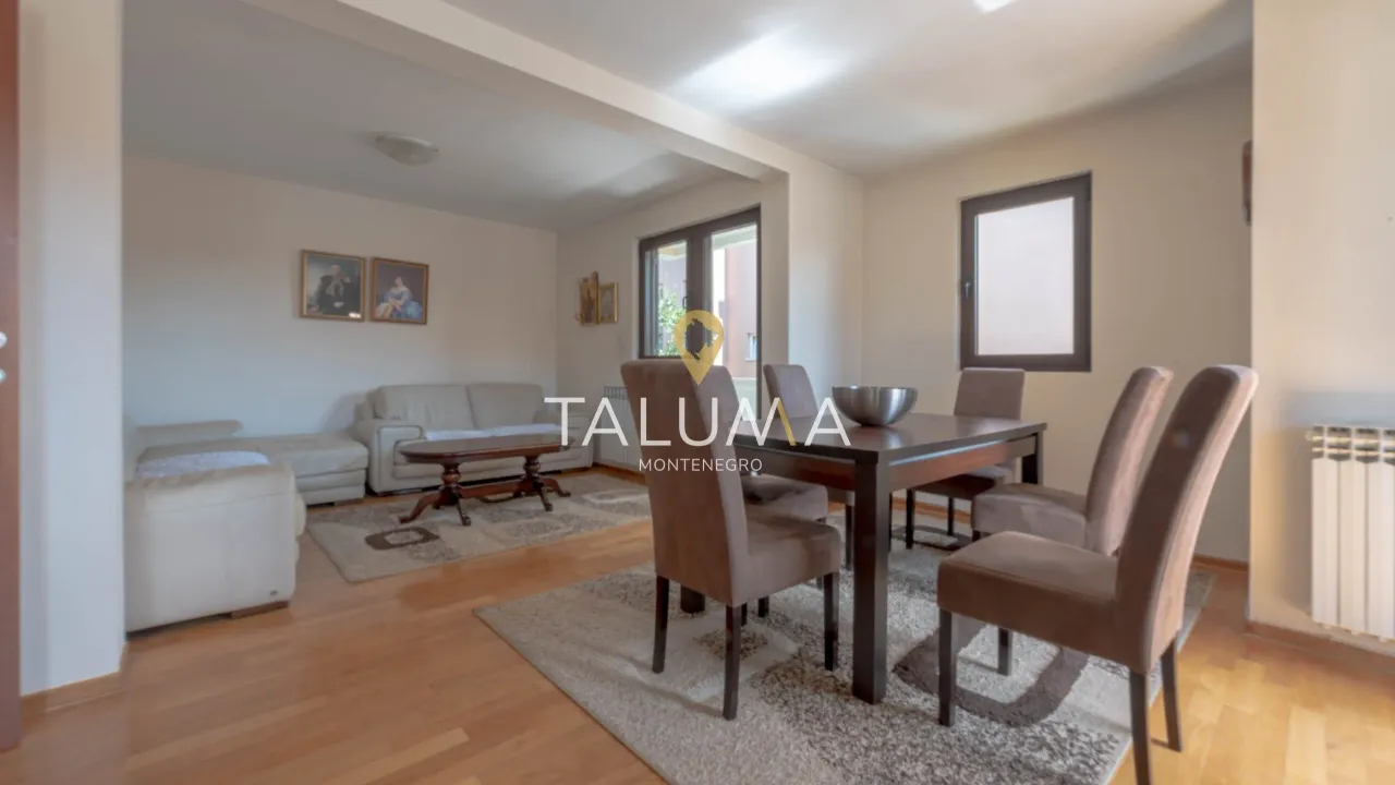 Prodaja, trosoban stan, 117m², Rozino, Budva