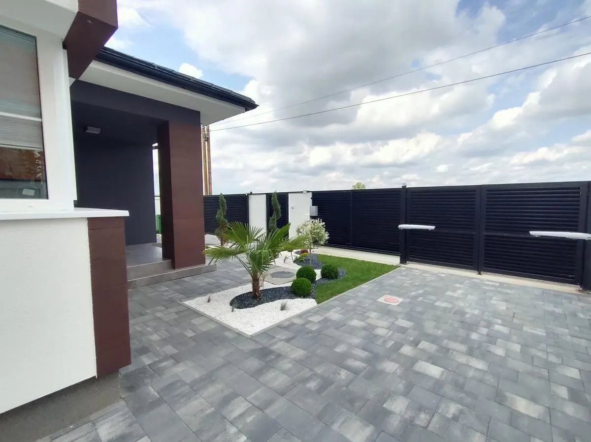 Prodaja, kuća, 200m², Veternik, Novi Sad Sve Podlokacije