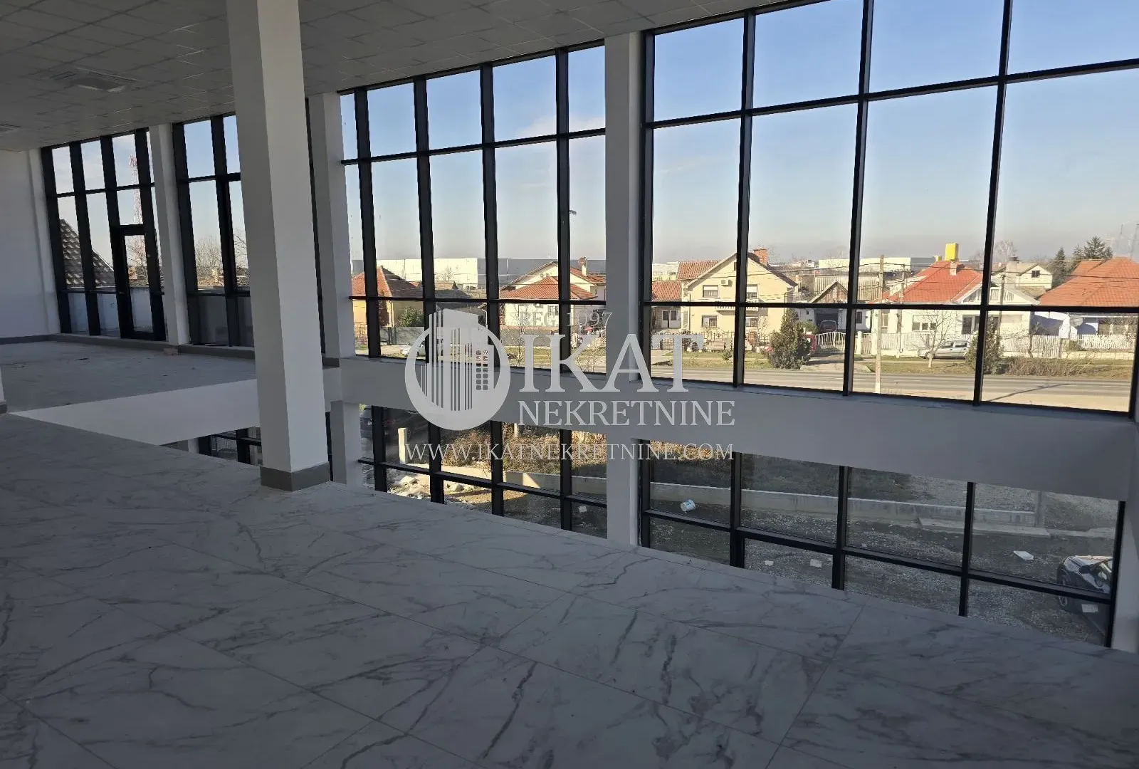 Rent, office space, 3440m², Šimanovci, Pećinci