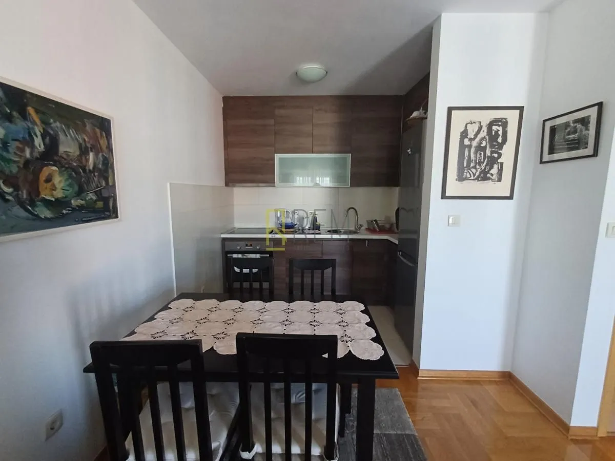 Prodaja, dvosoban stan, 55m², Stari Aerodrom, Podgorica