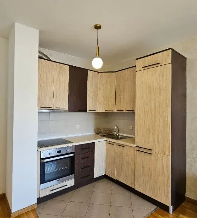 Izdavanje, dvosoban stan, 60m², Tuški Put, Podgorica