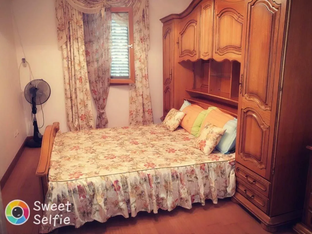 Sale, three bedroom apartment, 311m², Sveti Stefan, Budva