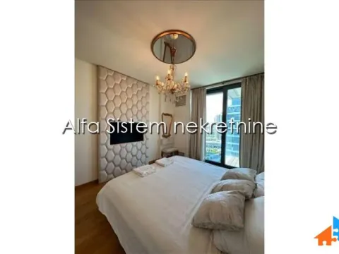 Izdavanje, četvorosoban stan, 147m², Savski Venac, Beograd - image 13