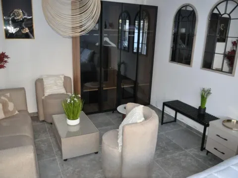 Sale, house, 310m², Kotor, Crna Gora - image 13