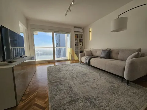 Izdavanje, trosoban stan, 70m², Kej, Novi Sad Sve Podlokacije - image 2