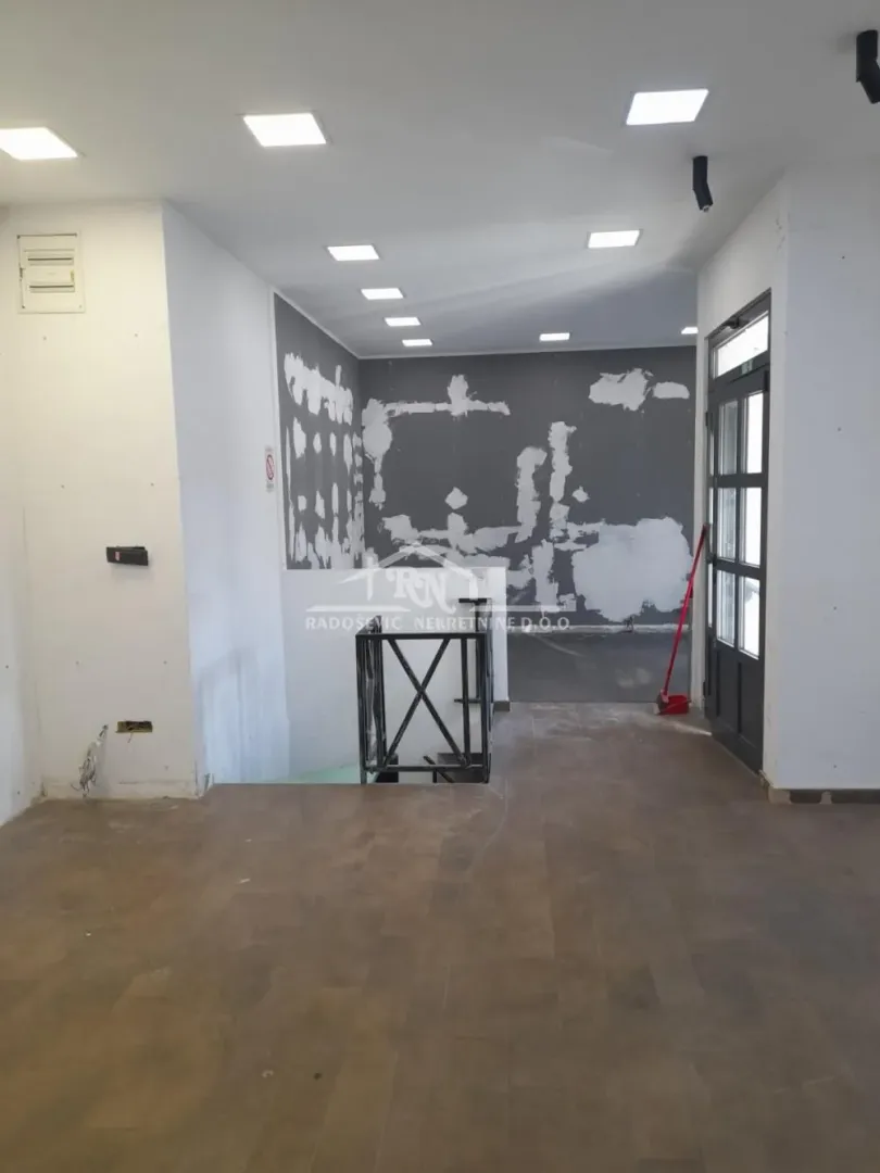 Rent, office space, 76m², Banovo Brdo, Beograd