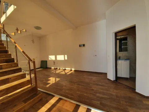 Sale, house, 404m², Kruče, Ulcinj - image 7