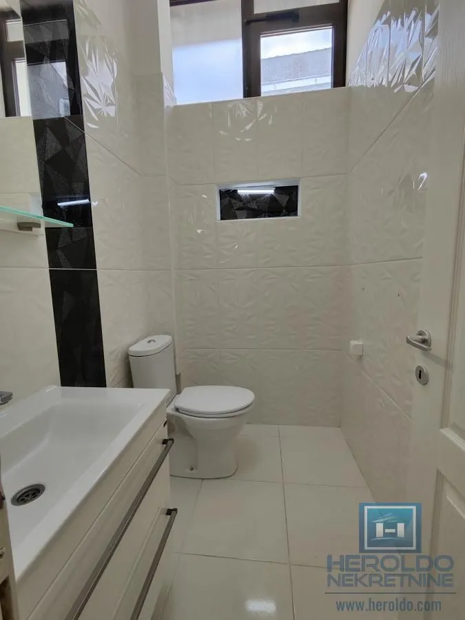 Sale, office space, 58m², Centar, Jagodina