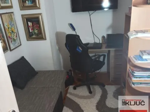 Sale, two bedroom apartment, 56m², Bulevar Oslobodjenja, Novi Sad Sve Podlokacije - image 13