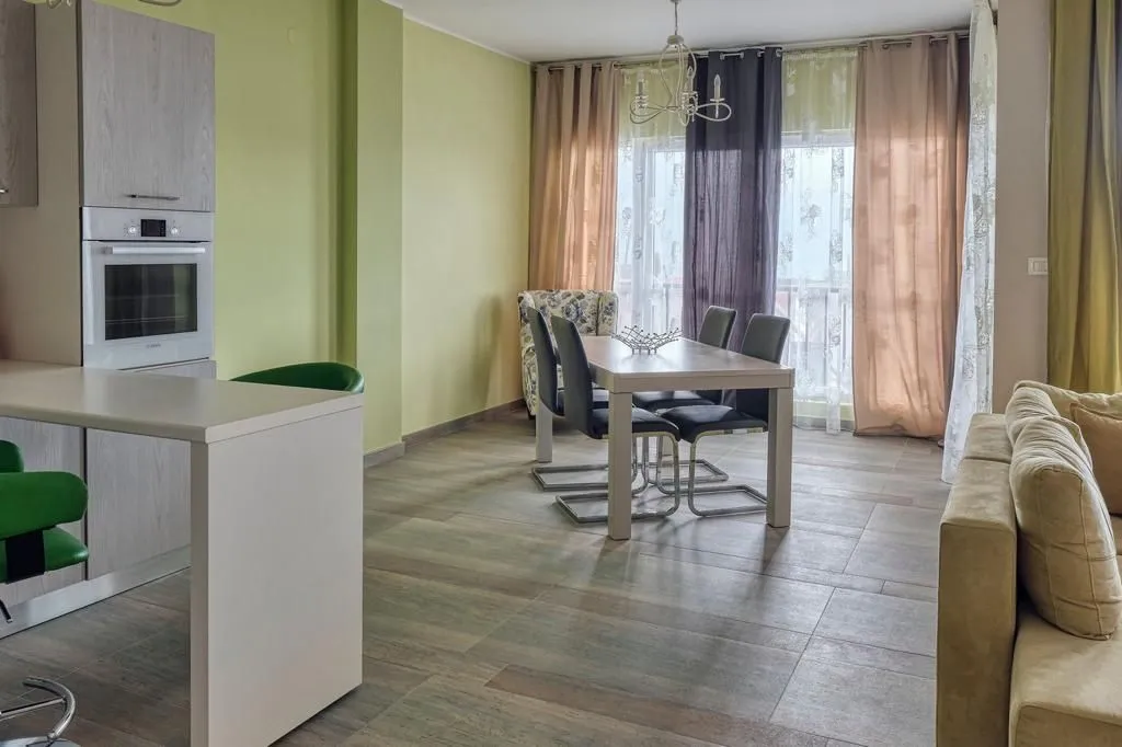 Prodaja, dvosoban stan, 135m², Kumbor, Herceg Novi