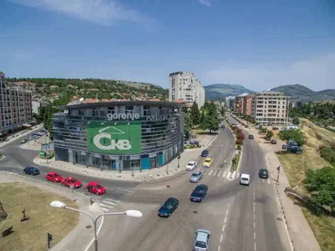 Izdavanje, poslovni prostor, 60m², Preko Morače, Podgorica