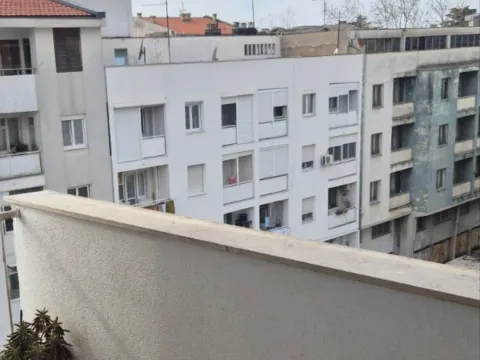 Izdavanje, jednosoban stan, 51m², Centar, Bar - image 11