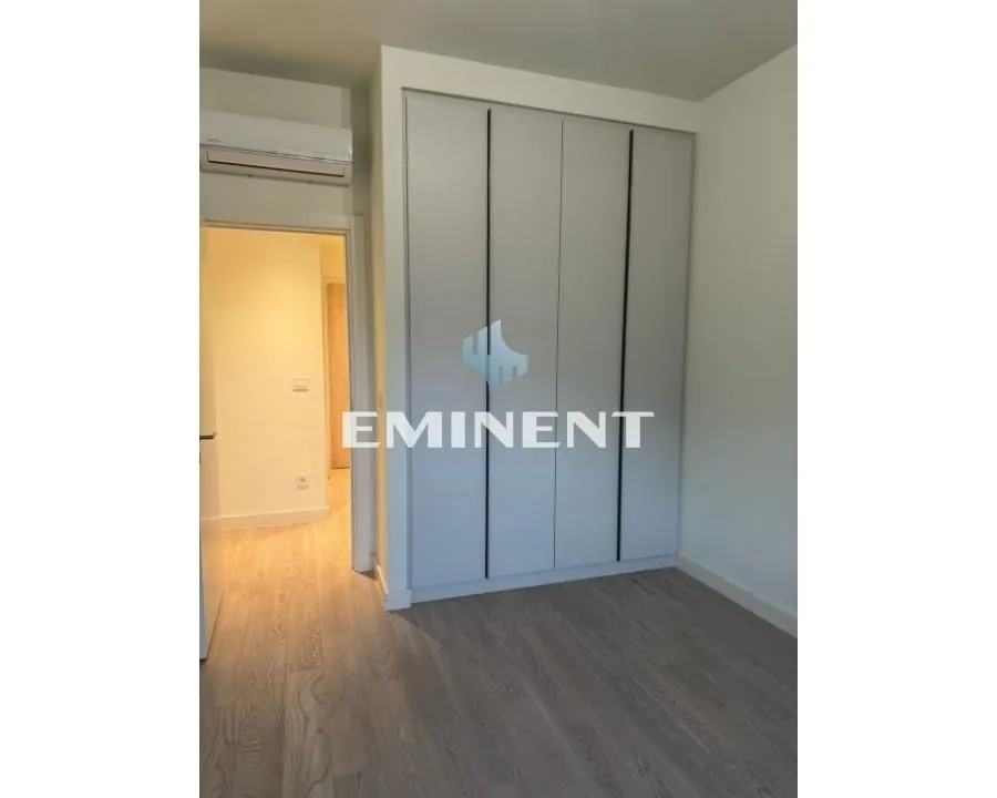 Rent, four bedroom apartment, 110m², Savski Venac, Beograd
