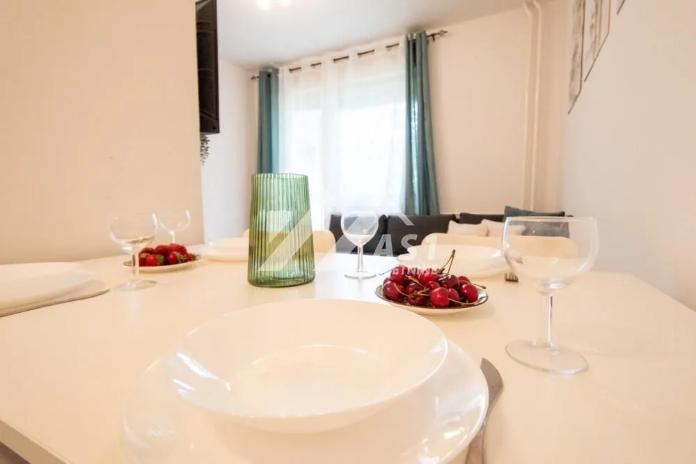 Izdavanje, dvosoban stan, 42m², Bulevar Oslobodjenja, Novi Sad Sve Podlokacije