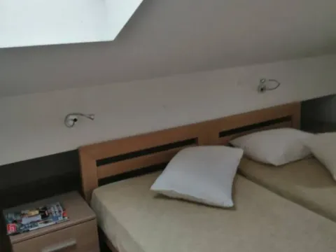 Izdavanje, dvosoban stan, 78m², Budva, Crna Gora