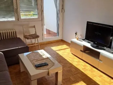 Sale, two bedroom apartment, 66m², Novi Beograd Blok 45, Novi Beograd Sve Podlokacije - image 2