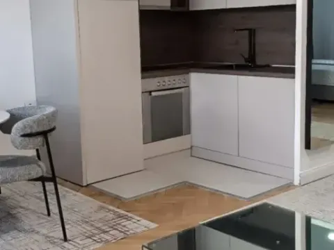 Izdavanje, dvosoban stan, 70m², Preko Morače, Podgorica - image 4