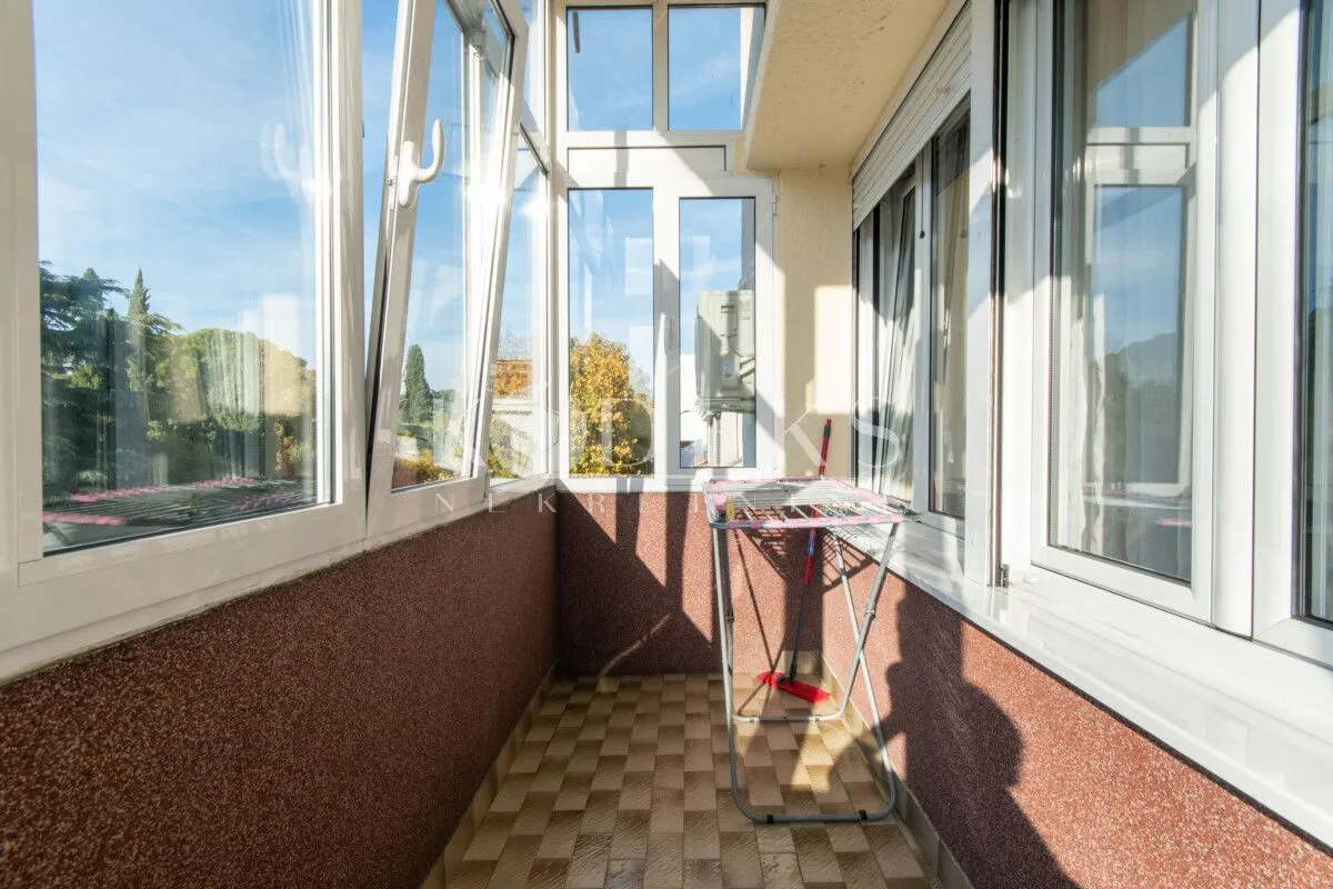 Prodaja, dvosoban stan, 92m², Centar, Podgorica