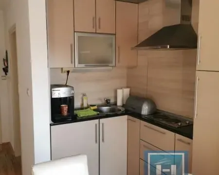 Izdavanje, jednosoban stan, 33m2, Centar, Jagodina Izdavanje, jednosoban stan, 33m2, Centar, Jagodina