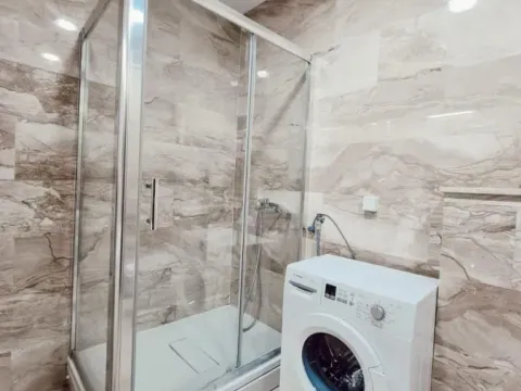 Sale, two bedroom apartment, 92m², Budva, Crna Gora - image 18