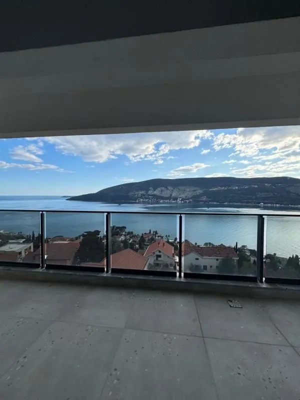 Prodaja, dvosoban stan, 86m², Topla, Herceg Novi