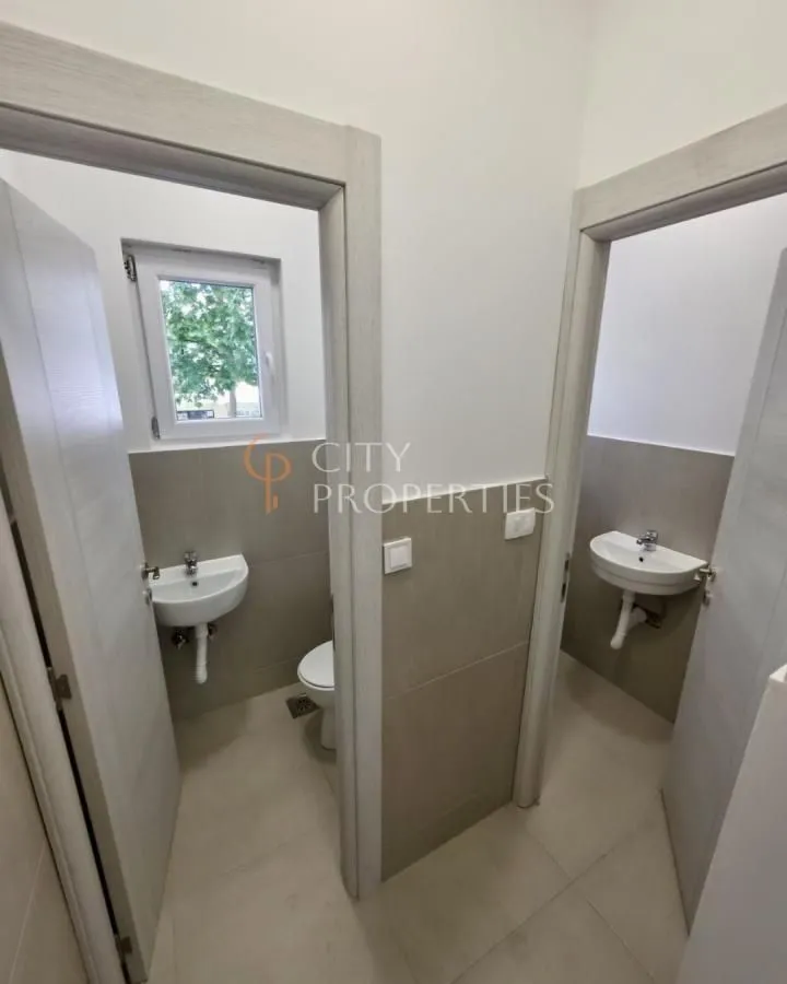 Rent, office space, 115m², Blok 9, Podgorica