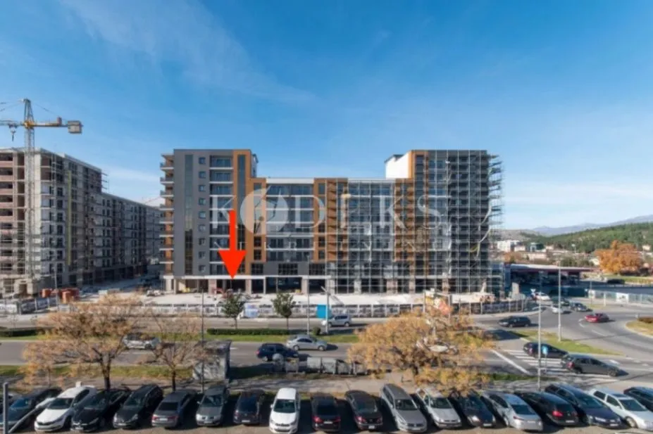 Izdavanje, poslovni prostor, 77m², Podgorica, Crna Gora