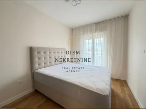 Rent, one bedroom apartment, 49m², Central Point, Podgorica - image 3