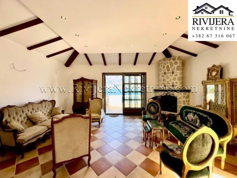Prodaja, dvosoban stan, 92m², Kostanjica, Kotor