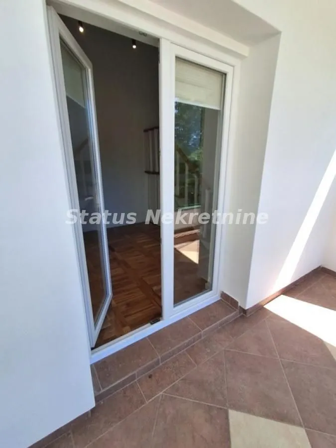 Prodaja, dvosoban stan, 47m², Adamovićevo Naselje, Novi Sad Sve Podlokacije