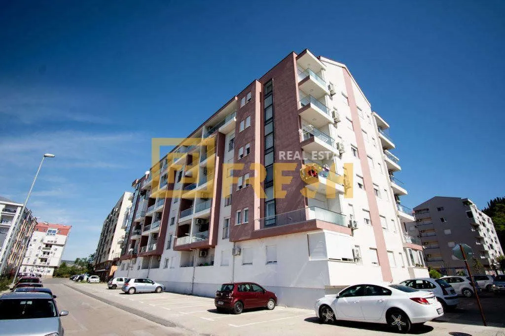 Izdavanje, dvosoban stan, 70m², Ljubović, Podgorica