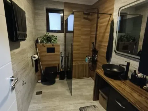 Sale, house, 346m², Strelište, Pančevo - image 8