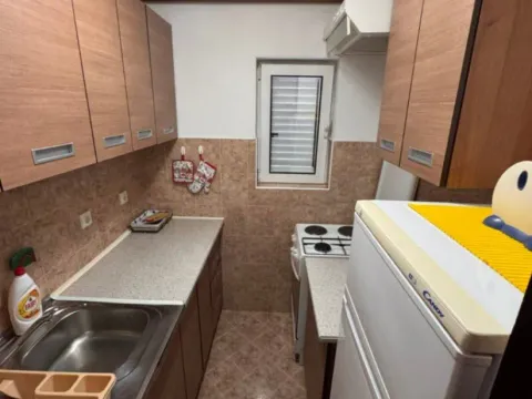 Izdavanje, jednosoban stan, 45m², Dobrota, Kotor - image 5