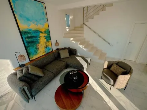 Rent, house, 200m², Dobre Vode, Bar - image 6