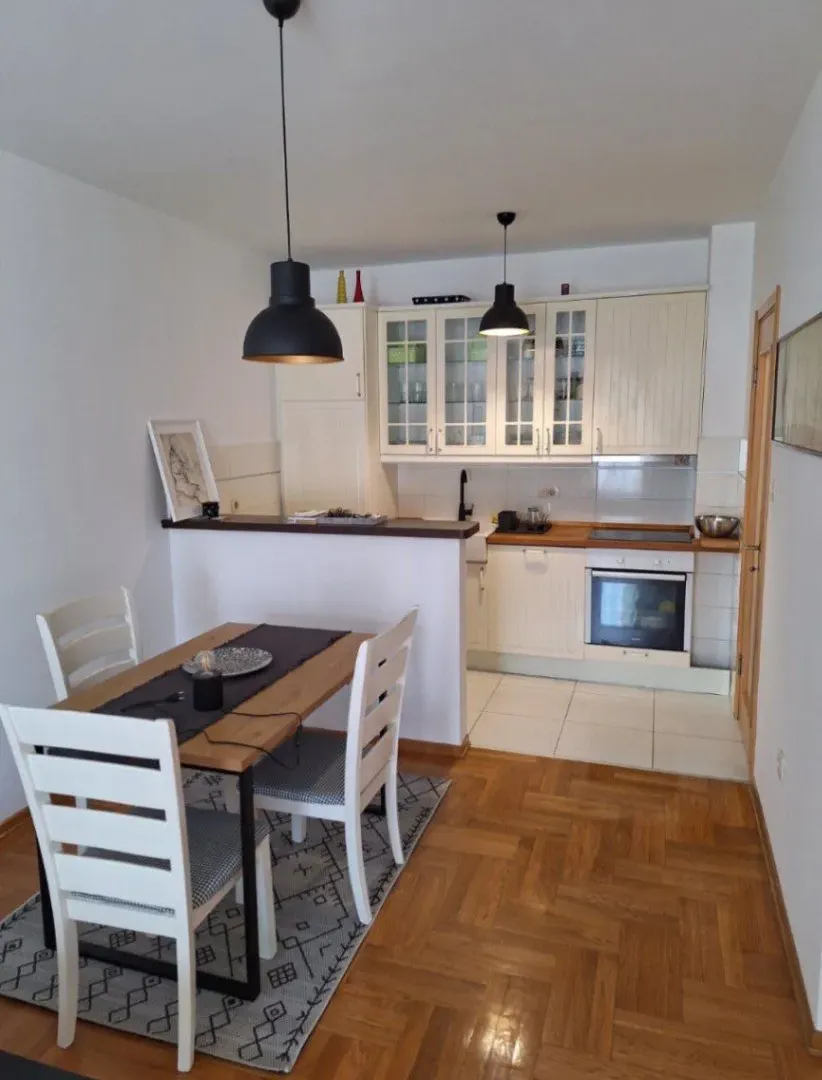 Rent, one bedroom apartment, 55m², Pobrežje, Podgorica