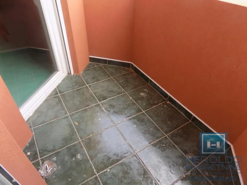 Sale, office space, 360m², Paraćin, Srbija