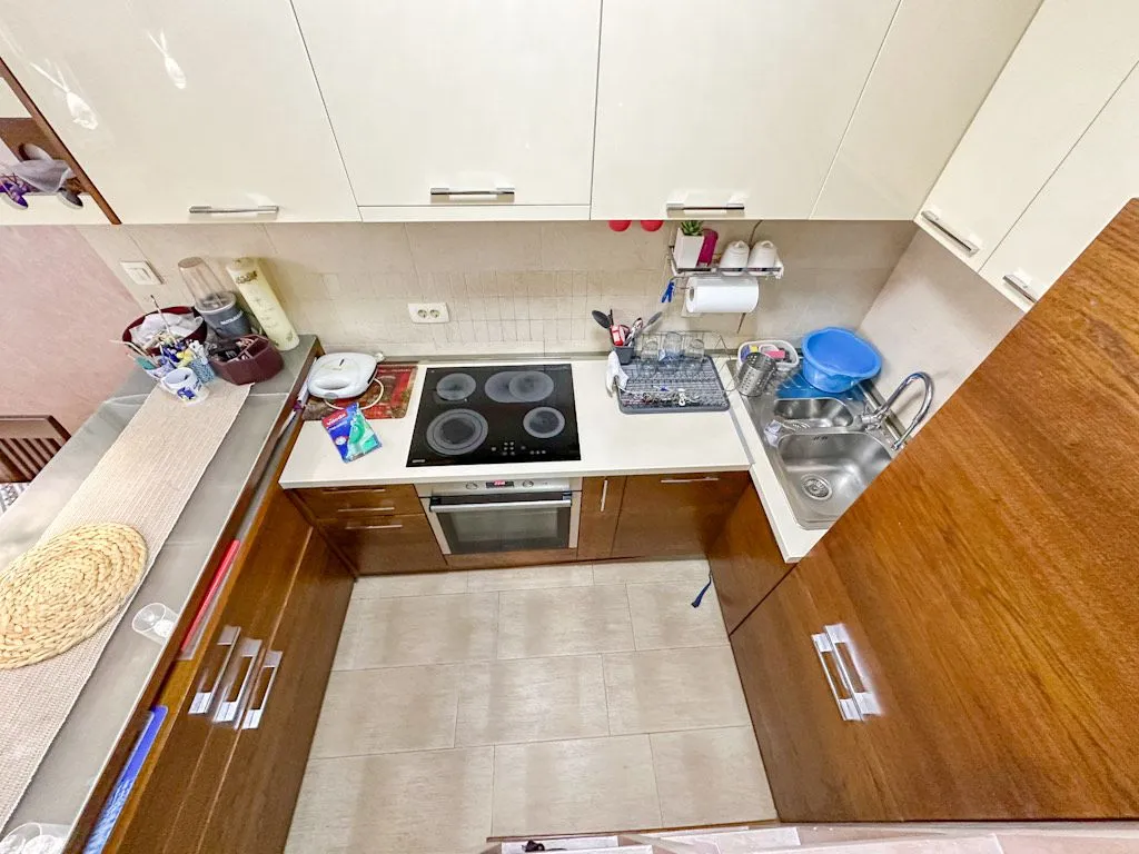 Izdavanje, dvosoban stan, 55m², Stari Aerodrom, Podgorica