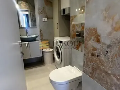 Izdavanje, trosoban stan, 67m², Tašmajdan, Palilula Sve Podlokacije - image 16