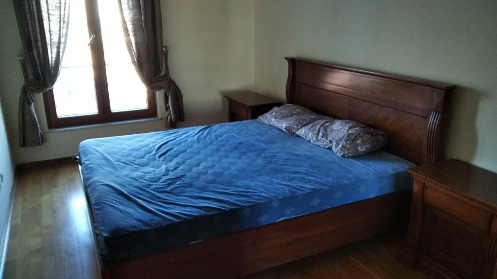 Izdavanje, dvosoban stan, 120m², Centar, Podgorica
