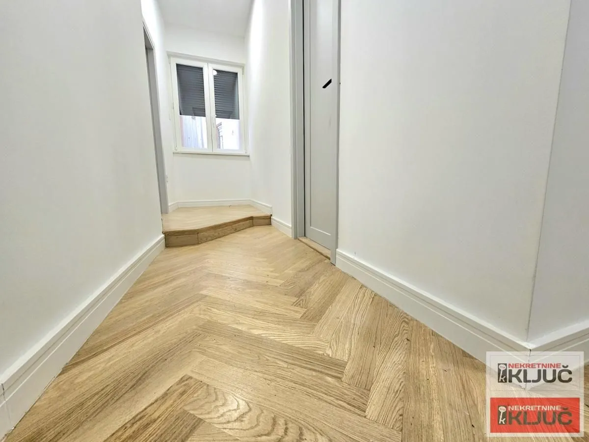 Prodaja, trosoban stan, 75m², Centar, Novi Sad