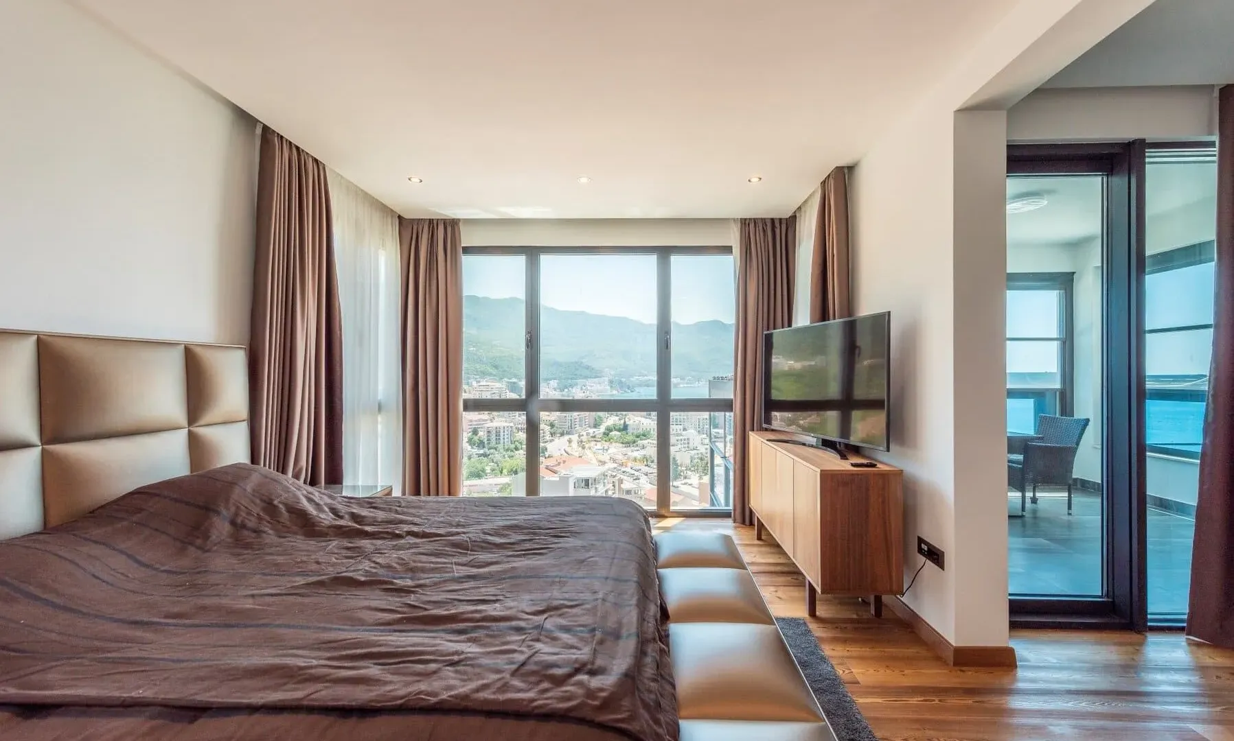 Sale, apartment, 300m², Bečići, Budva