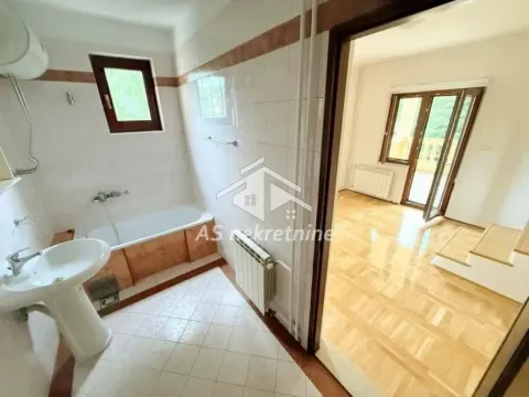 Izdavanje, stan, 210m², Savski Venac, Beograd - image 39