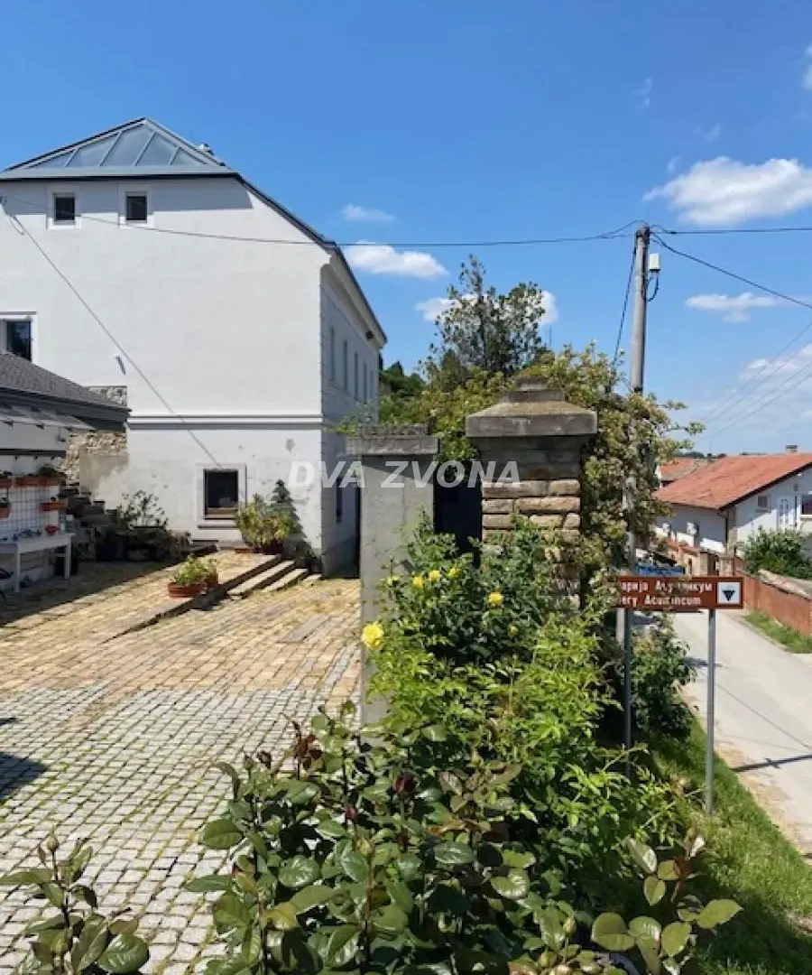 Prodaja, ugostiteljski objekat, 630m², Stari Slankamen, Inđija