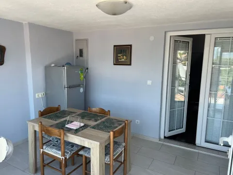 Prodaja, stan, 56m², Tivat, Crna Gora - image 9