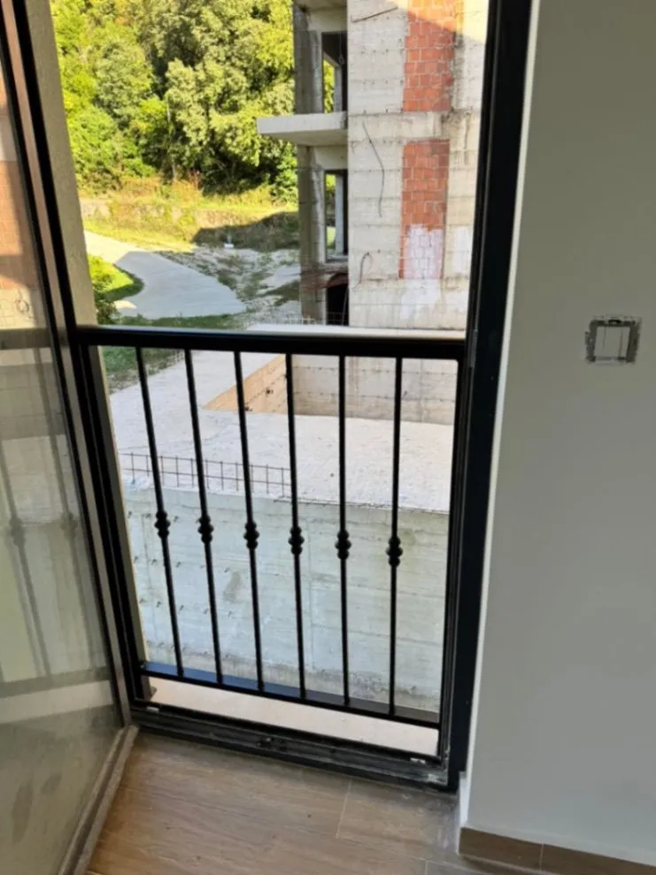 Prodaja, trosoban stan, 87m², Škaljari, Kotor