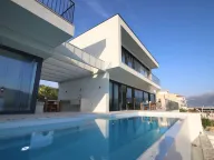 Izdavanje, kuća, 676m², Đuraševići, Tivat - image 27