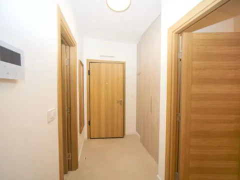 Izdavanje, jednosoban stan, 47m², City Kvart, Podgorica - image 6