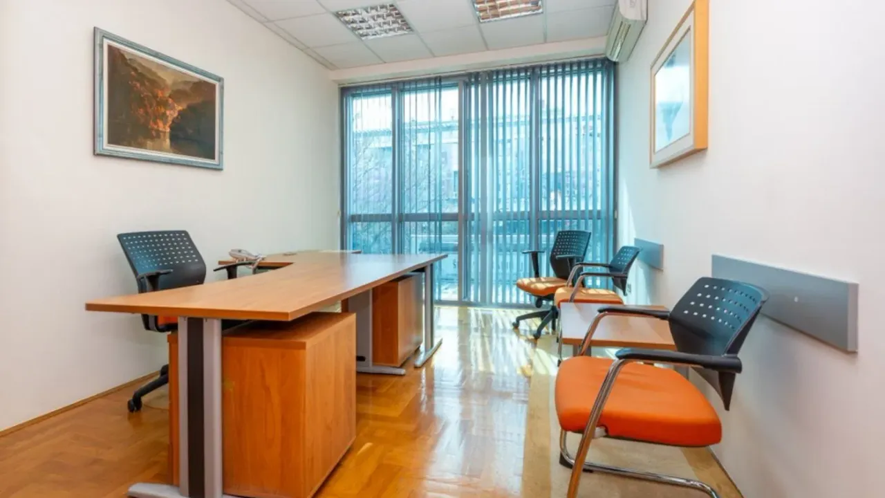 Izdavanje, poslovni prostor, 78m², Preko Morače, Podgorica