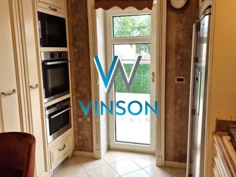 Izdavanje, stan, 257m², Novi Sad Sve Podlokacije, Novi Sad - image 9